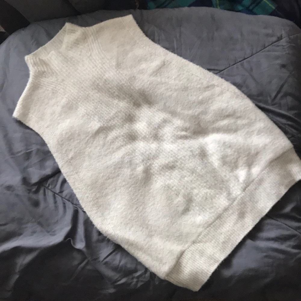 Banana Republic Wool Pullover